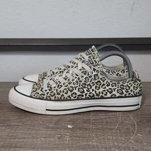 Converse Chuck Taylor All-Star Low Top Women's Athletic Shoes 7.5 Cheetah Print